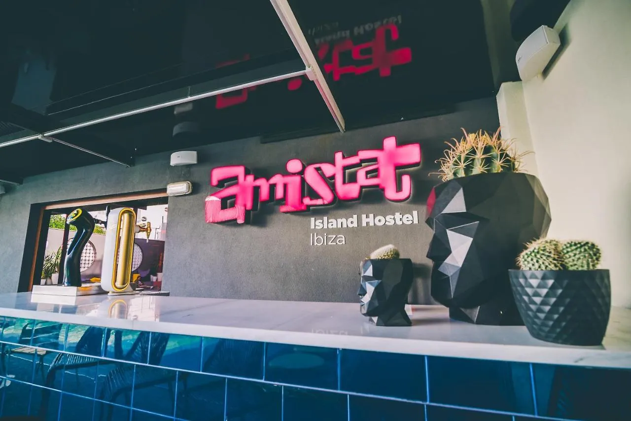 Amistat Island Hostel Ibiza - Albergue Juvenil