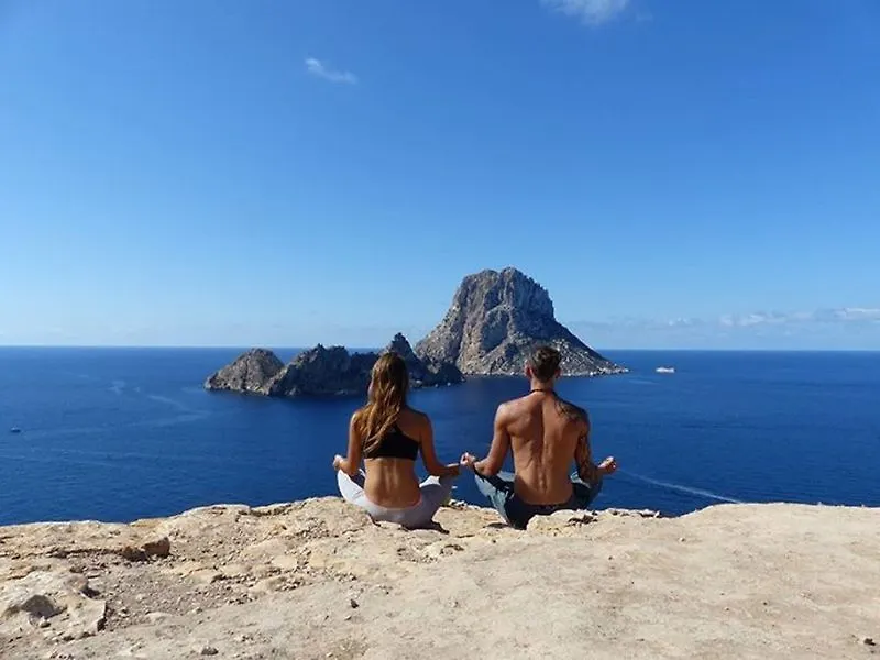 Amistat Island Hostel Ibiza - Albergue Juvenil Sant Antoni de Portmany