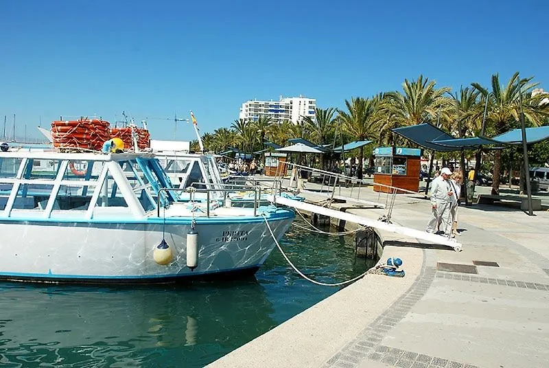 Amistat Island Hostel Ibiza - Albergue Juvenil